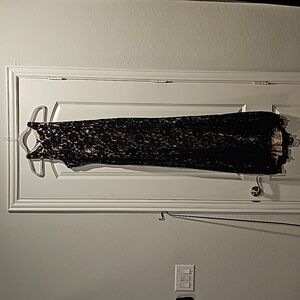 Vince camuto black lace and tan gown